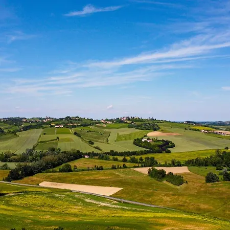 Bordona Hillside Retreat - Panoramic With Pool Chalet Vignale Monferrato
