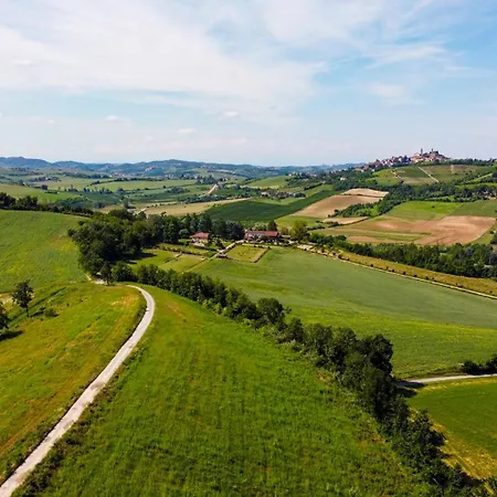 Chalet Bordona Hillside Retreat - Panoramic With Pool *